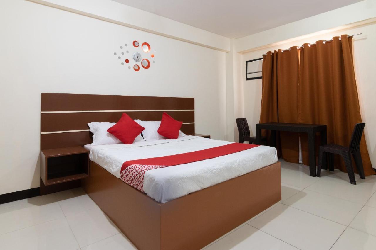Oyo 578 Red Velvet Suites Manila Exteriér fotografie