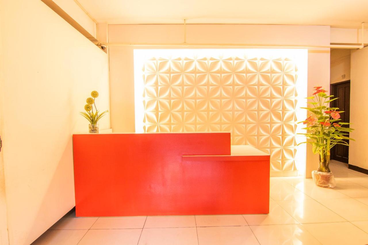 Oyo 578 Red Velvet Suites Manila Exteriér fotografie